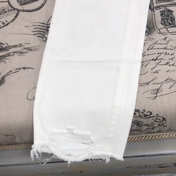 Articles of Society Rene Ripped&Frayed High Rise Jeans - Picture 4 of 16